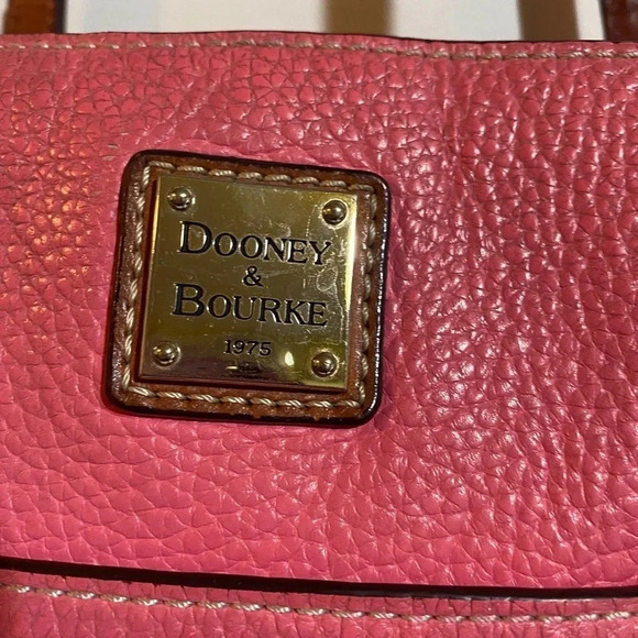 Dooney Bourke pink pebbled leather hobo handbag - Picture 3 of 10